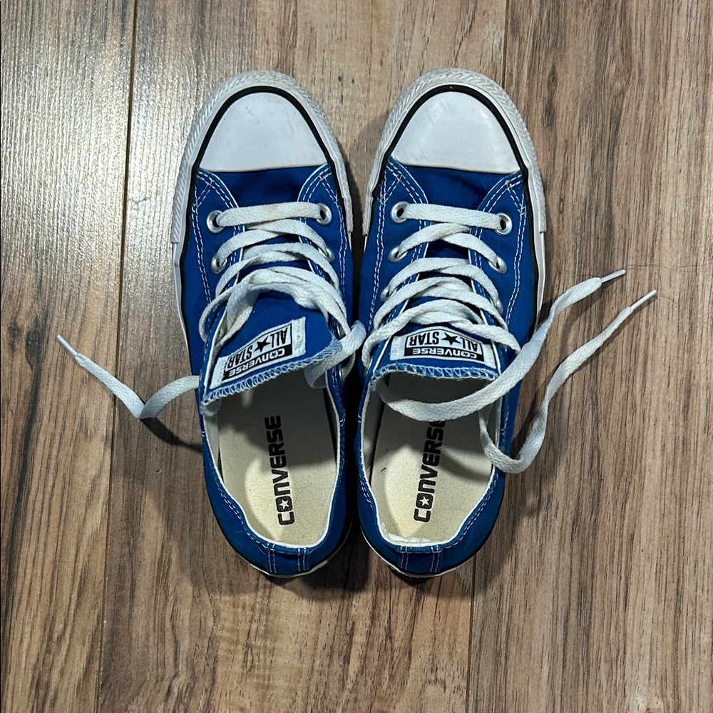 Converse Royal Blue Sneakers EUC